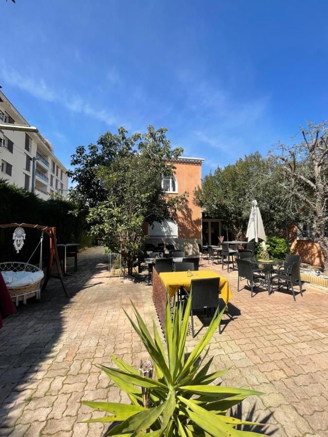 Hôtel Le Derby terrasse et parking Cagnes-sur-Mer Exterior foto