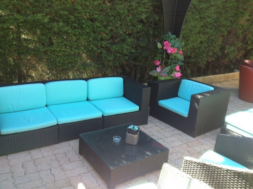 Hôtel Le Derby terrasse et parking Cagnes-sur-Mer Exterior foto