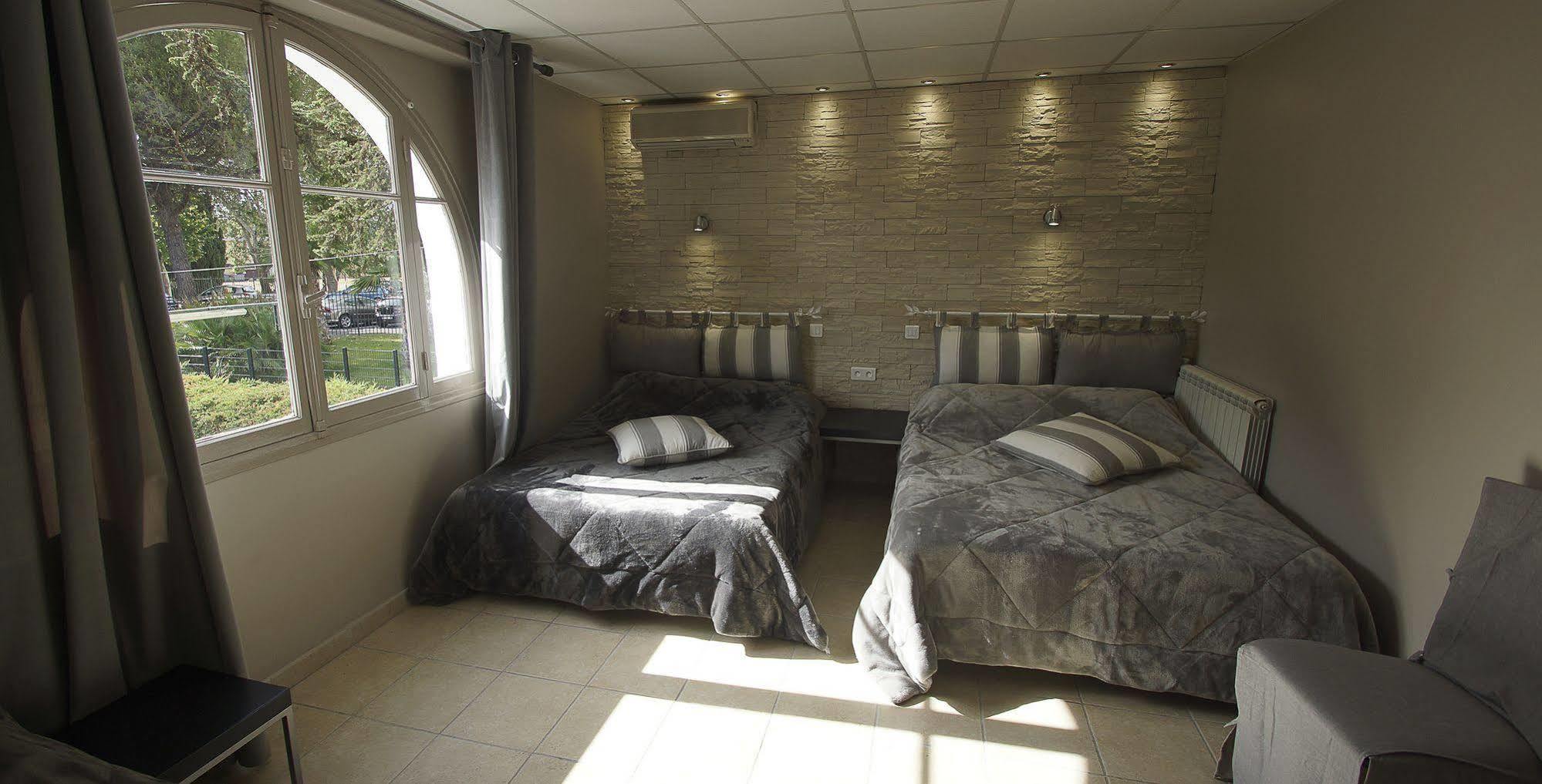 Hôtel Le Derby terrasse et parking Cagnes-sur-Mer Exterior foto